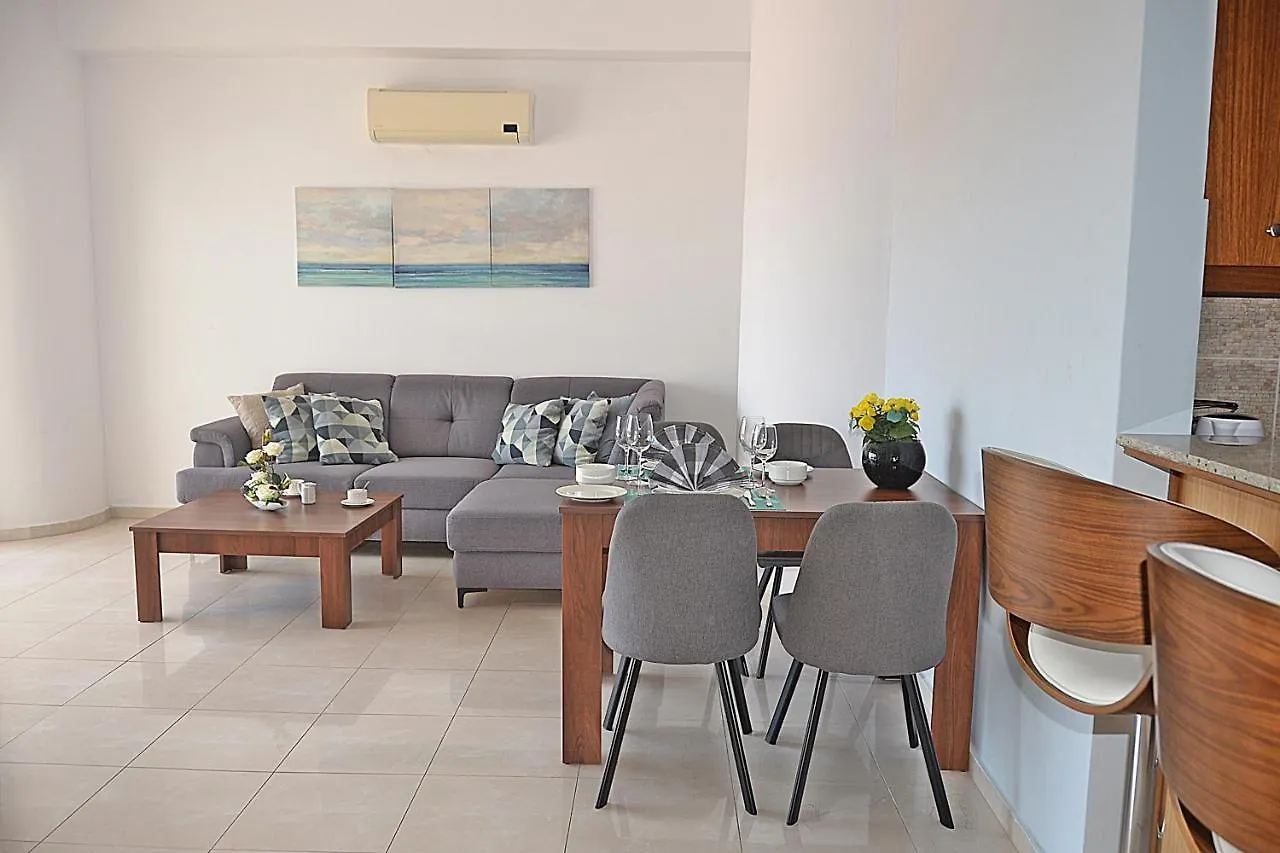 Nicolaides Sea View Apartments Λάρνακα